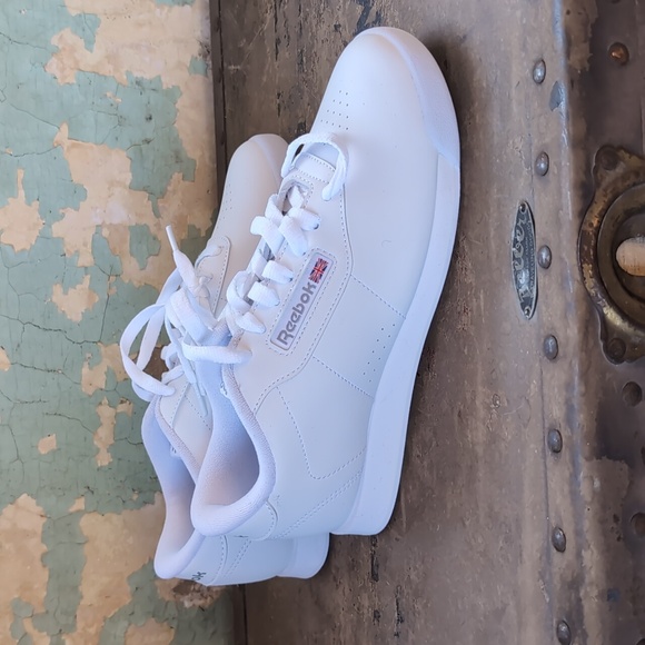 White Reebok Sneakers - Picture 3 of 8